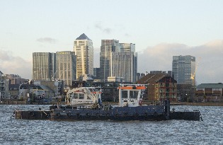 Picture of driftwood catching boat